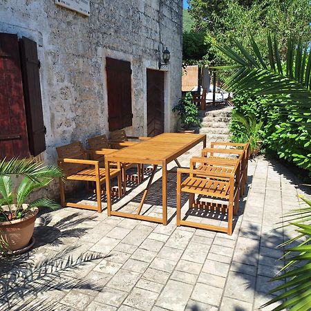 Beachfront House Jovan Cattaro Esterno foto